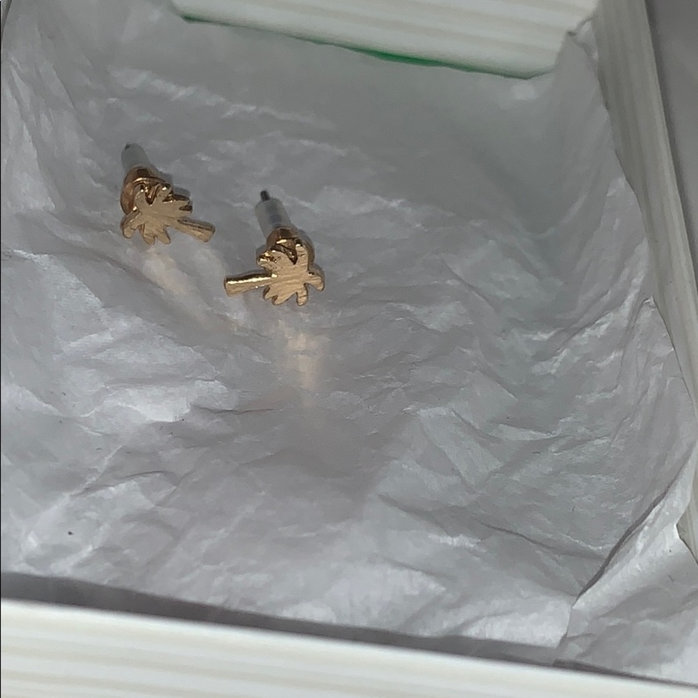 🌴 palm tree earrings 🌴